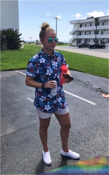 beach outfit for lesbian